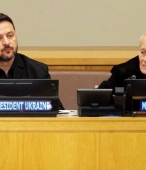 Допомогти-Україні-бити-Росію-«по-зубах»-закликав-Джемілєв-на-саміті-«Кримської-платформи» Допомогти-Україні-бити-Росію-«по-зубах»-закликав-Джемілєв-на-саміті-«Кримської-платформи»