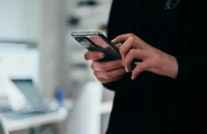 Захист українських цифрових сервісів від російських атак на інфраструктуру зв’язку росіяни-хочуть-залишити-українців-без-інтернету,-є-кроки-захисту-–-Зеленський