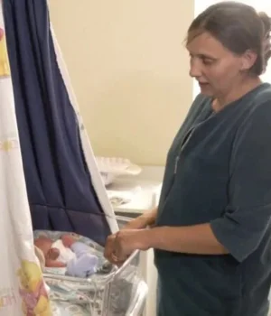 У Рівному двійнята народилися з різницею у понад три доби