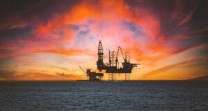 Ціни на нафту різко підскочили: що спровокувало новий стрибок вартості Ціни-на нафту-різко-підскочили:-що спровокувало-новий-стрибок-вартості