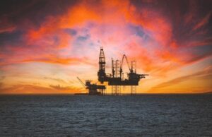 Ціни на нафту різко підскочили: що спровокувало новий стрибок вартості Ціни-на нафту-різко-підскочили:-що спровокувало-новий-стрибок-вартості