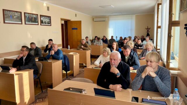 Депутати Нововолинської міської ради провели “День депутата” У-міській-раді-відбувся-«День-депутата»