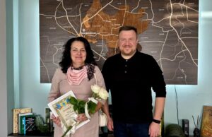 Вікторія Скриннік отримала Подяку від Центральної виборчої комісії України Начальницю-відділу-Державного-реєстру-виборців-нагороджено-Подякою-ЦВК