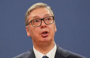 Вучич оголосив про відставку, але планує балотуватися на виборах у Сербії Вучич-пішов-у-відставку,-але-тепер-хоче-очолити-уряд-Сербії-–-проти-цього-виступають-студенти
