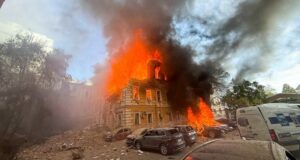 Санкційний тиск на Росію: нові удари по Україні активізують заклики до дій у США Трамп-«має-діяти-швидко»-У-Вашингтоні-вимагають-посилити-санкції-проти-Росії-через-удари-по-містах.