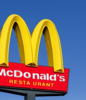 mcdonald’s-переходить-на-скорочене-меню-через-російські-атаки