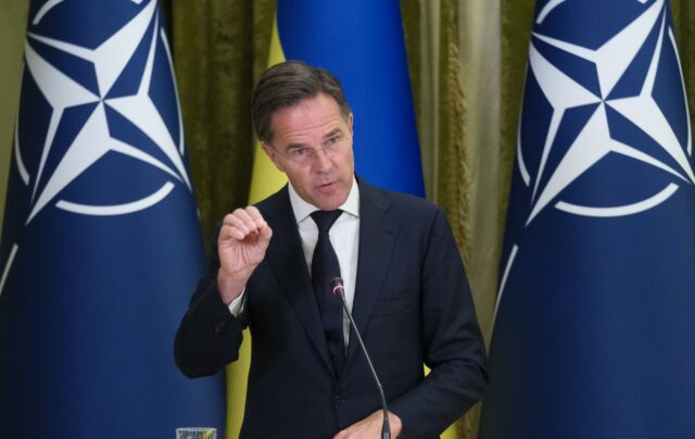 НАТО запевняє у готовності захистити союзників від загроз з боку Росії Росія хоче відволікти увагу від своїх поразок в Україні ядерним шантажем НАТО, – Рютте