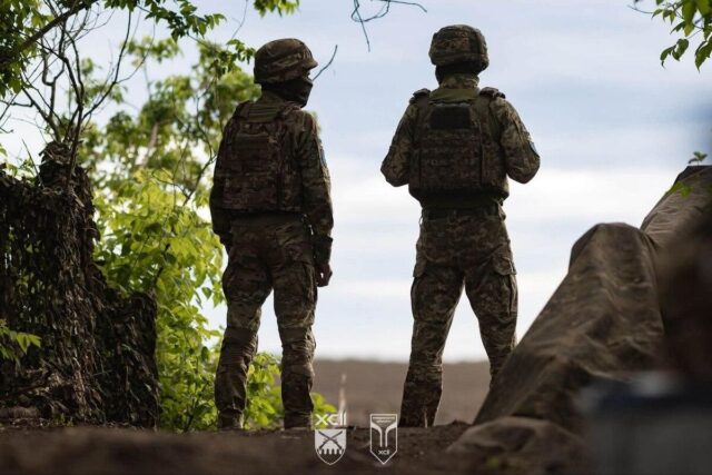 Росіяни заявили про захоплення селища на Сумщині: в ЗСУ розкрили правду Росіяни-заявили-про-захоплення-селища-на-Сумщині:-в-ЗСУ-розкрили-правду