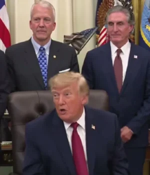 Трамп-знов-звинуватив-Україну-у-зростанні-цін-на-дизельне-пальне-в-США Трамп-знов-звинуватив-Україну-у-зростанні-цін-на-дизельне-пальне-в-США