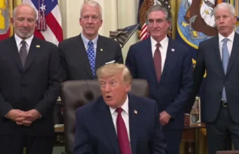 Трамп звинуватив Україну у зростанні цін на дизель у США Трамп-знов-звинуватив-Україну-у-зростанні-цін-на-дизельне-пальне-в-США