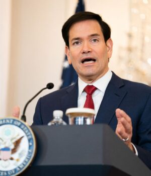 rubio__gettyimages_2249270688_23f35e03ea47d6e4ebfcfe24e65b7fa9_1300x820.jpg Рубіо “вигнав” делегацію Ірану зі США, – Axios