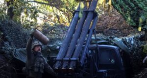 Ситуація на Донеччині: українські сили продовжують контрнаступ на Лиманському напрямку Операція-«Вівальді»:-ЗСУ-заманили-росіян-у-пастку-і-беруть-у-полон-«цілі-підрозділи»
