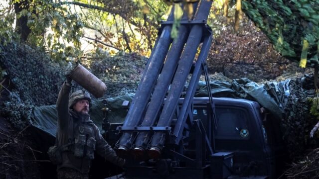 Ситуація на Донеччині: українські сили продовжують контрнаступ на Лиманському напрямку Операція-«Вівальді»:-ЗСУ-заманили-росіян-у-пастку-і-беруть-у-полон-«цілі-підрозділи»