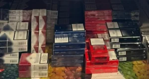 На Київщині викрили мережу нелегальних кіосків із сигаретами на мільйони На Київщині викрили мережу нелегальних кіосків із сигаретами на мільйони