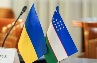 Україна та Узбекистан запроваджують транспортний безвіз для вантажних перевезень Україна-та-Узбекистан-запроваджують-транспортний-безвіз-для-вантажних-перевезень