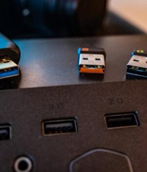 Ми-роками-неправильно-користувалися-usb-портами:-що-насправді-означають-їхні-кольори