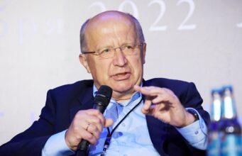 Єврокомісар попереджає про можливу військову відповідь НАТО на атаки Росії на збройові заводи в Європі РФ отримає військову відповідь на удари по “оборонці” країн НАТО, – єврокомісар