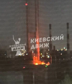 Удар-рф-по-Південному-мосту:-пошкоджена-опора-та-бетонне-загородження-метрополітену,-рух-транспорту-зупинили