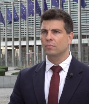 «Якби-залежало-від-України,-ми-зробили-б-це-завтра»-Деркач-про-спільні-пункти-пропуску-з. «Якби-залежало-від-України,-ми-зробили-б-це-завтра»-Деркач-про-спільні-пункти-пропуску-з.