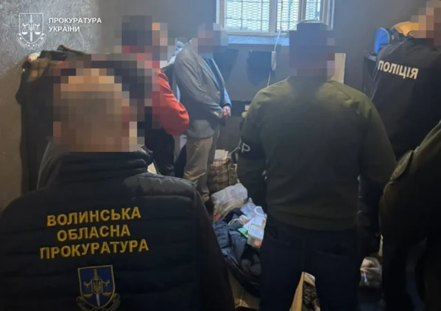 На Волині викрили канал постачання наркотиків у Луцький СІЗО На Волині викрили канал постачання наркотиків у Луцький СІЗО