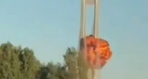 Росіяни завдали нового удару по Південному мосту в Києві Росіяни-завдали-нового-удару-по-Південному-мосту-в-Києві