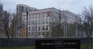 Західні дипломати можуть залишити Київ: у ЗМІ розкрили, що відбувається за лаштунками Західні-дипломати-можуть-залишити-Київ:-у ЗМІ-розкрили,-що відбувається-за лаштунками