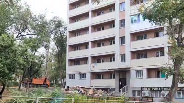 Окупаційна влада Маріуполя роздає «безхазяйні» квартири: як це відбувається Компенсація-за-чужий-рахунок:-як-Росія-роздає-житло-в-окупованому-Маріуполі
