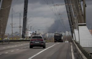 Російський удар по Північному мосту в Києві: деталі події Росіяни вдарили по Північному мосту в Києві: пошкоджено полотно, рух перекритий