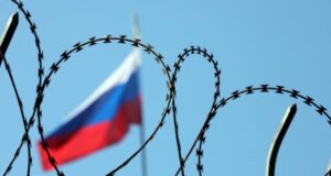 Японія вперше за понад рік запровадила нові санкції проти Росії. У списку – судна тіньового... Японія-вперше-за-понад-рік-запровадила-нові-санкції-проти-Росії-У-списку-–-судна-тіньового.