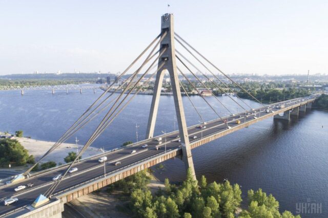 У Києві з’являться резервні переправи через Дніпро: міністр розкрив деталі У-Києві-з’являться-резервні-переправи-через-Дніпро:-міністр-розкрив-деталі