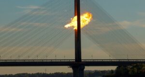 Удари по мостах Києва: Російські атаки та їх наслідки для міста Росія-б’є-по-мостах-Києва:-чи-здатні-дрони-зруйнувати-такі-конструкції