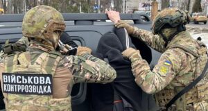 СБУ затримала неповнолітнього агента РФ у Хмельницькому Готував підрив воїна ЗСУ: у Хмельницьку затримали 16-річного агента РФ
