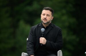 У Києві розпочали встановлення турелів для посилення оборони від атак Росії У Києві встановили понад 12 турелів для захисту від ударів РФ, – Зеленський