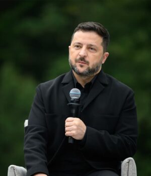 2026_facebook_com_zelenskyy_official__3f4388a0ec150b910f4fa96b70095e77_1300x820.jpg У Києві встановили понад 12 турелів для захисту від ударів РФ, – Зеленський