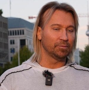 “Це-боляче”:-Олег-Винник-заговорив-про-повернення-до-України-й-назвав-умову-для-цього