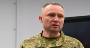 Сирський перекинув війська з Донеччини на Волинь, щоб відбивати наступ із Білорусі: Драпатий скасував це... Сирський-перекинув-війська-з-Донеччини-на-Волинь,-щоб-відбивати-наступ-із-Білорусі:-Драпатий-скасував-це.