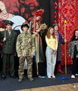У-Благодатному-вшанували-подвиг-Захисників-і-Захисниць-України У-Благодатному-вшанували-подвиг-Захисників-і-Захисниць-України