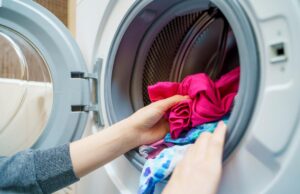 Чому оцет робить чисту білизну справді свіжою: скільки додати під час прання Чому-оцет-робить-чисту-білизну-справді-свіжою:-скільки-додати-під-час-прання