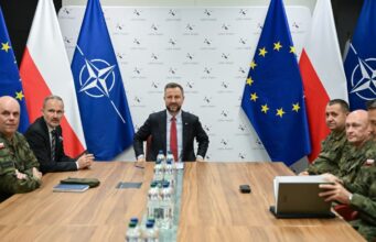 Польща збільшує присутність військ у воєводстві, що межує з Україною Польща-збільшує-присутність-військ-у-воєводстві,-що-межує-з-Україною