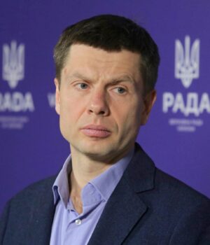 goncharenko__photo_by_volodymyr_tarasov_ukrinform_nurphoto_gettyimages_2201756469_8f06ac452e224782.jpg “Євросолідарність” заявила про розрив з Гончаренком через ідеологічні розбіжності