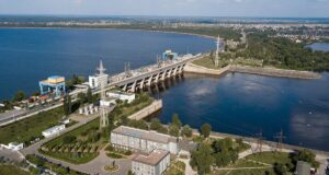 Поїздка може розтягнутися на 300 км: названо альтернативні маршрути через Дніпро Поїздка-може-розтягнутися-на-300-км:-названо-альтернативні-маршрути-через-Дніпро