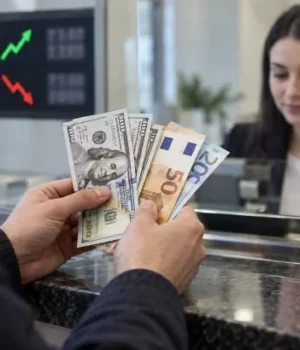 Долар закріпився вище 45 гривень: курс валют на 6 жовтня 2026 року