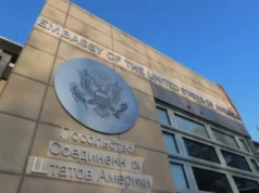 Спалах легеневої чуми в Іркутську: Посольство США рекомендує американцям покинути Росію Посольство-США-в-рф-випустило-застереження-через-повідомлення-про-легеневу-чуму-в-іркутську