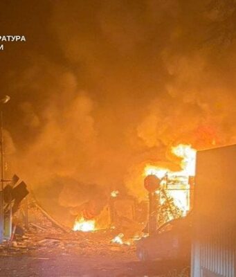 «Як сиділи, так і згоріли»: моторошні подробиці смертельного ракетного удару по Києву «Як сиділи,-так-і згоріли»:-моторошні-подробиці-смертельного-ракетного-удару-по Києву