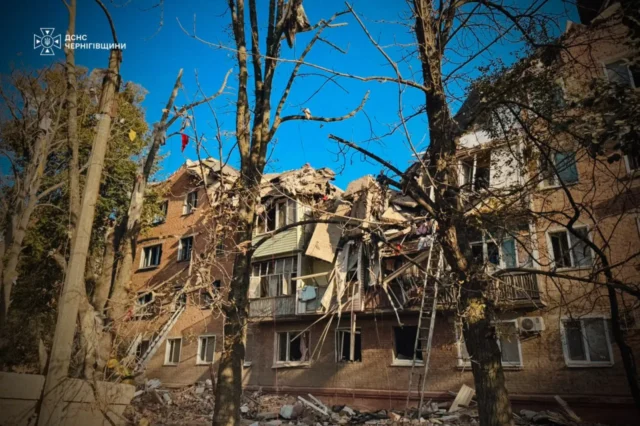 Нічна атака Росії: 11 загиблих та понад 30 поранених в Україні "російська-армія-"подарувала"-путіну-знищення-будинку-в-Прилуках",-атакувала-енергетику-–-Зеленський-про-обстріл-рф
