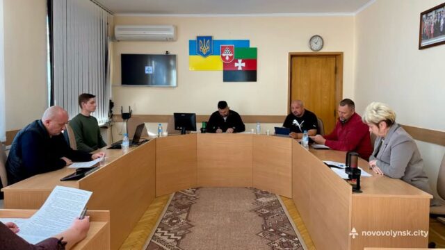 Засідання депутатської комісії у Нововолинську: обговорення земельних питань Депутати-міської-ради-розпочали-роботу-в-постійних-комісіях