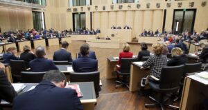 Парламент Саксонії-Ангальт розгляне резолюцію про припинення допомоги Україні Скасування санкцій та зброї для України: німецька АдН готує скандальну резолюцію
