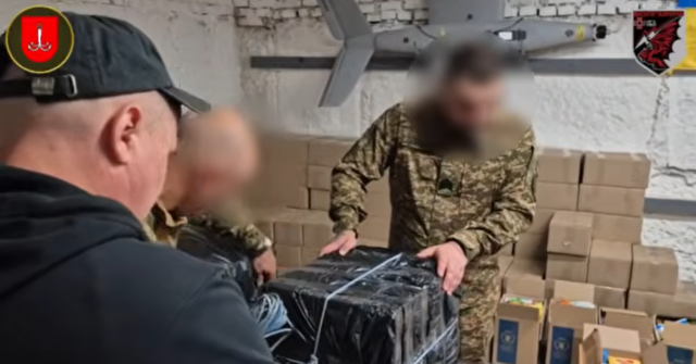 Гуманітарна операція на Херсонщині: військові доставили допомогу до Олешок Допомога-Олешкам-2.0:-гвардійці-Одещини-знову-взяли-участь-у-масштабній-гуманітарній-місії-на-Херсонщині