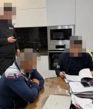 ДБР-оголосило-підозри-12-посадовцям-Поліського-лісового-офісу-через-продаж-деревини