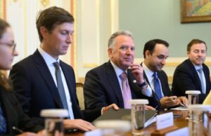Зустріч Віткоффа та Кушнера з українською делегацією: в Reuters назвали теми обговорень Зустріч-Віткоффа-та-Кушнера-з-українською-делегацією:-в-reuters-назвали-теми-обговорень